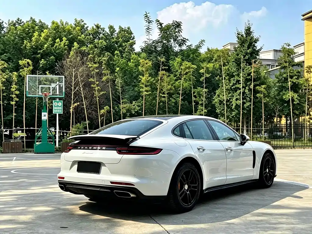 Porsche Panamera — миниатюра 13