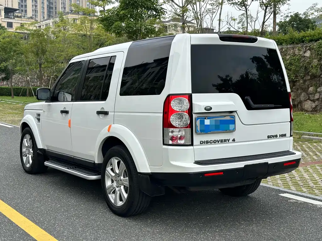 Land Rover Discovery — миниатюра 7