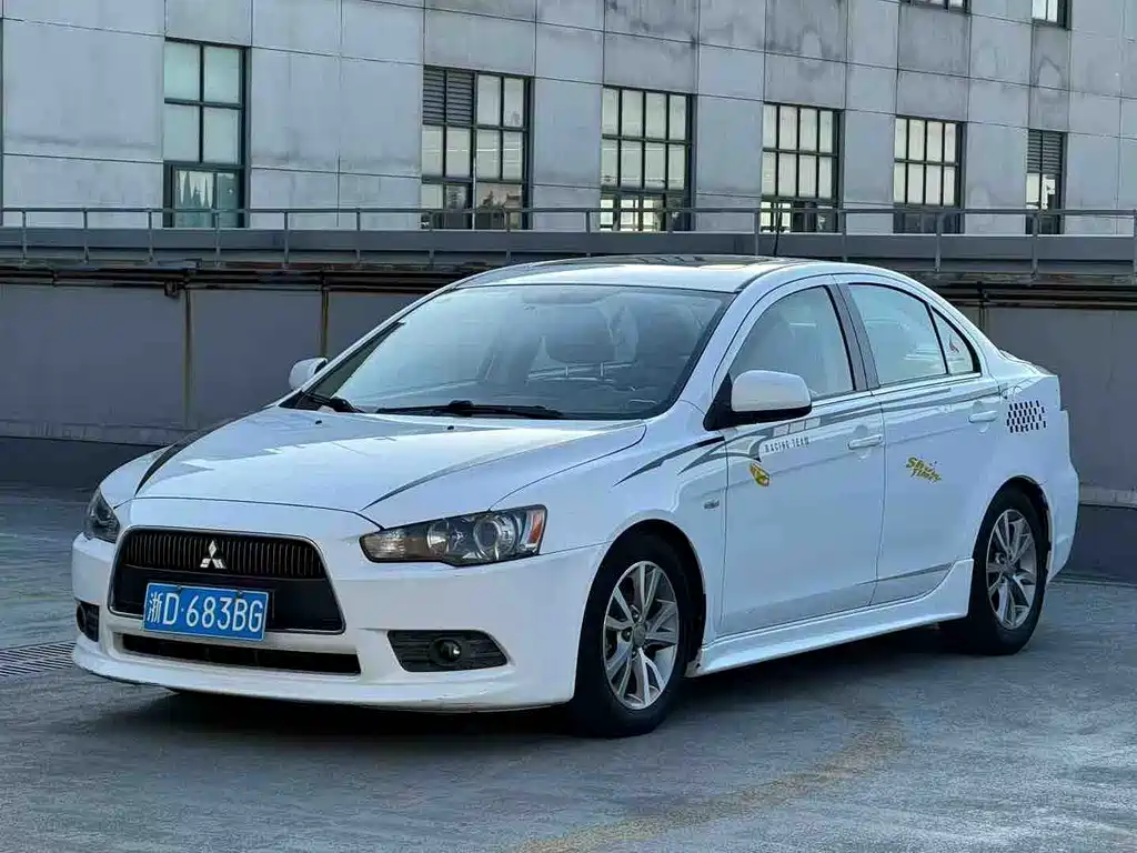 Mitsubishi Lancer EX 2014