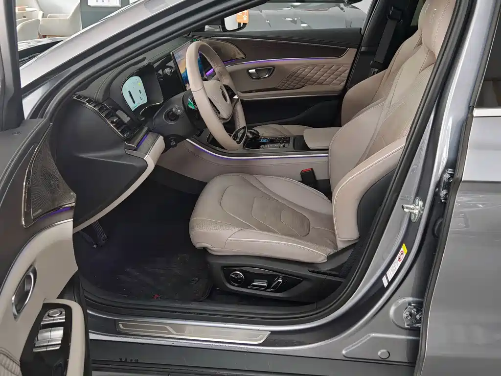 BYD Han — миниатюра 12