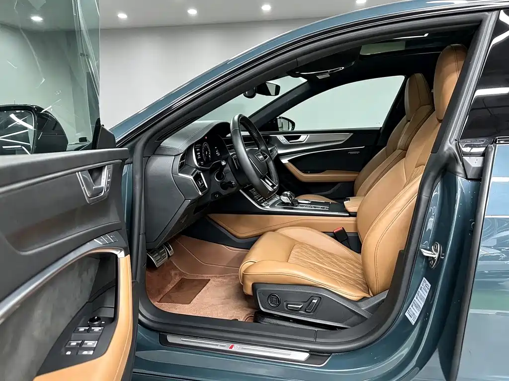 Audi A7L — миниатюра 3