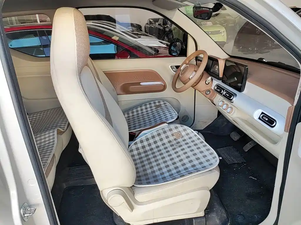 Wuling MINIEV — миниатюра 25