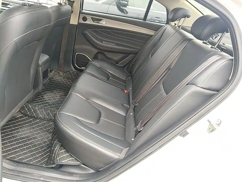 Chery Arrizo 5 — миниатюра 17