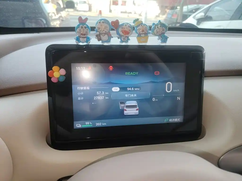 Wuling MINIEV — миниатюра 12