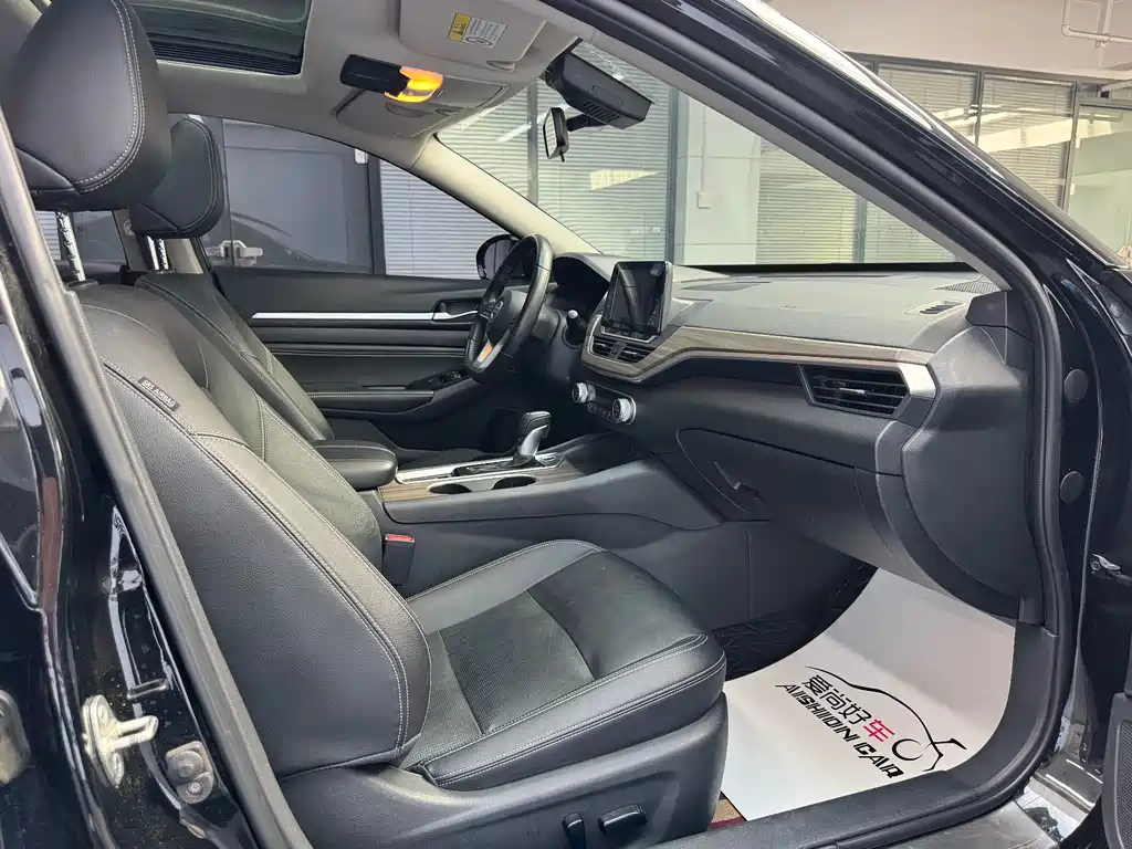 Nissan Teana — миниатюра 10