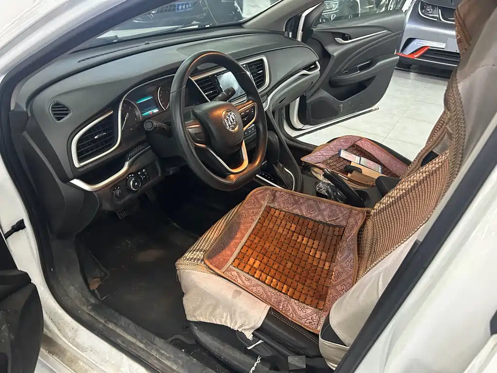 Buick Excelle — миниатюра 2