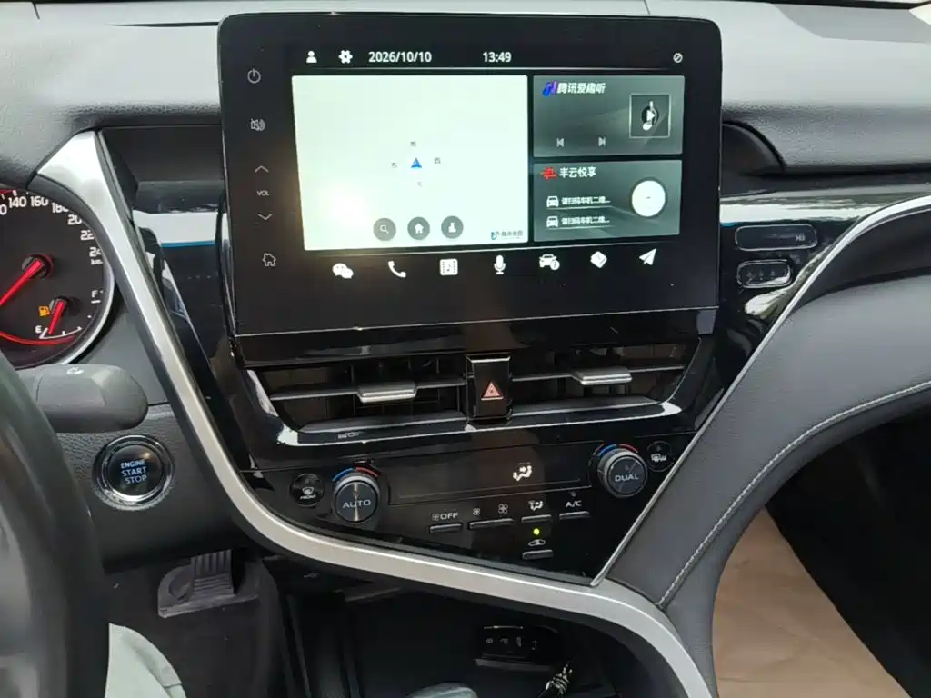 Toyota Camry — миниатюра 13