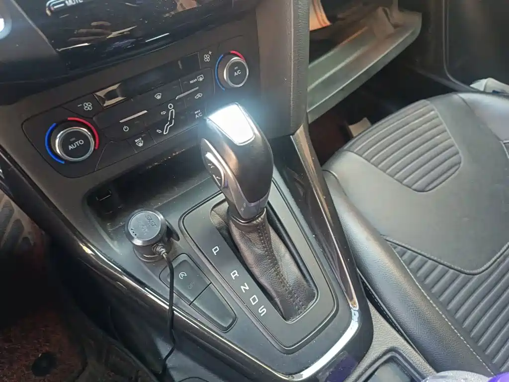 Ford Focus — миниатюра 15