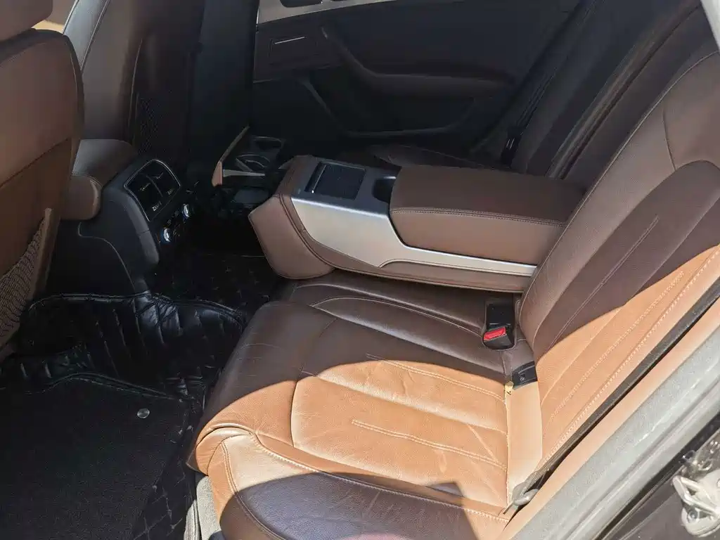 Audi A6L — миниатюра 13