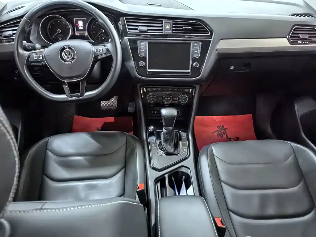Volkswagen Tiguan L — миниатюра 8