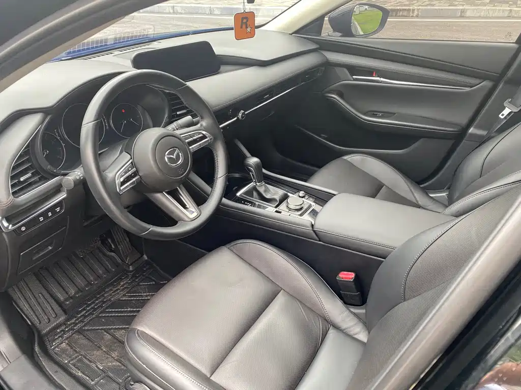 Mazda 3 Axela — миниатюра 4