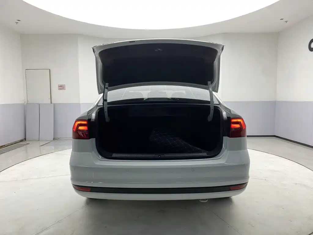 Volkswagen Bora — миниатюра 28