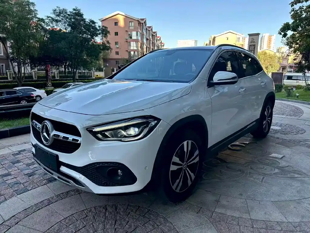 Mercedes-Benz GLA — миниатюра 2