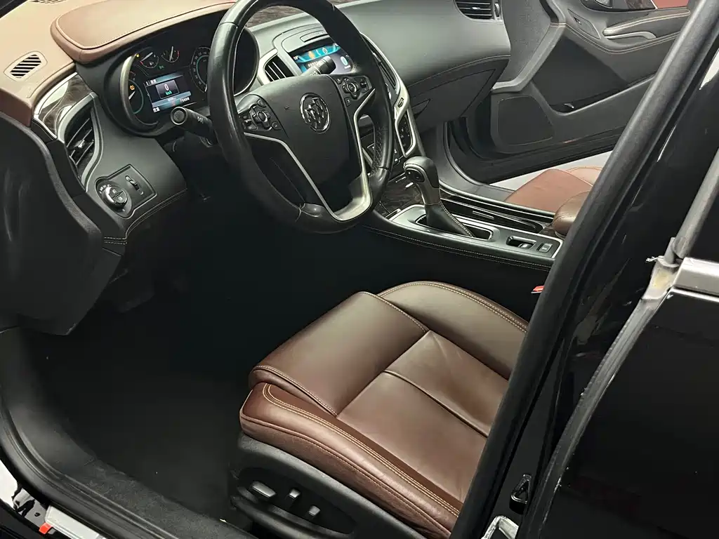 Buick LaCrosse — миниатюра 15