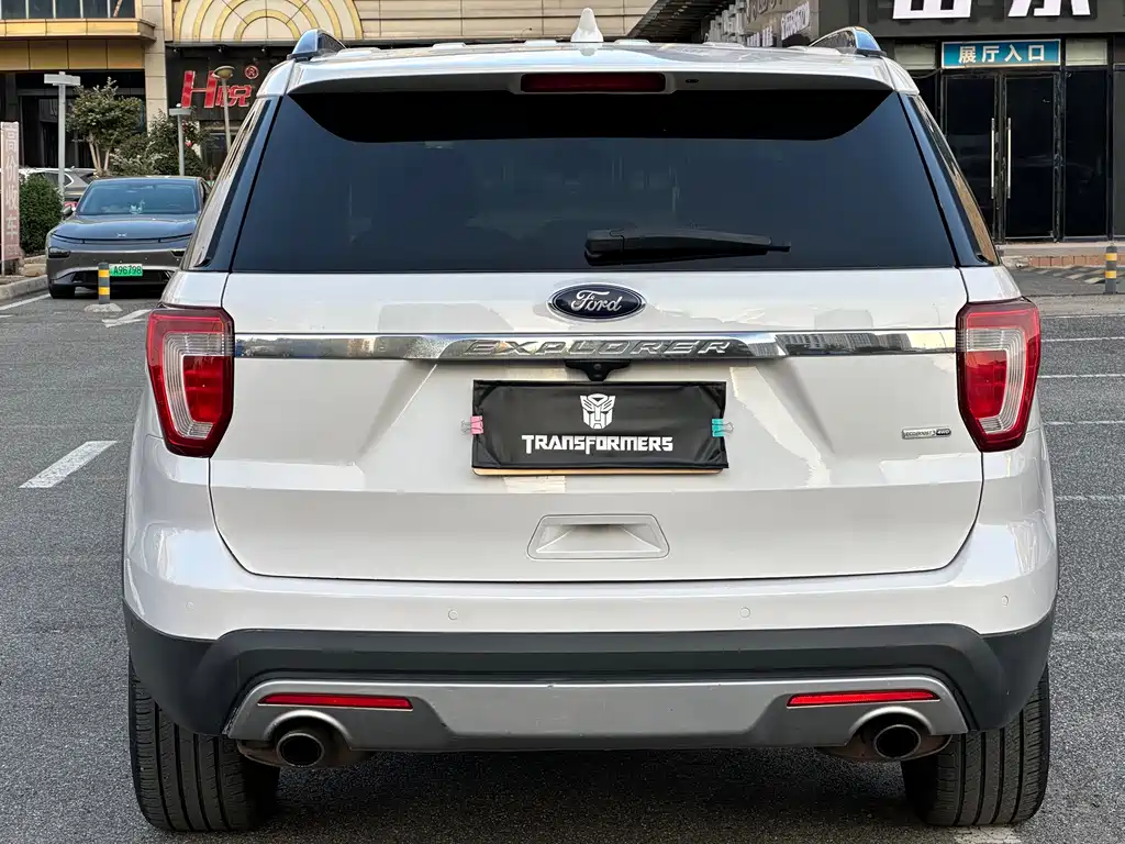 Ford Explorer (Import) — миниатюра 4