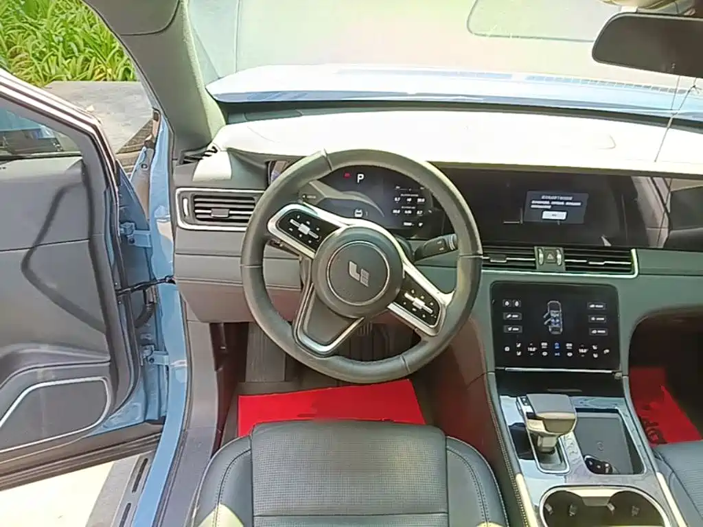 Li Auto Li ONE — миниатюра 11