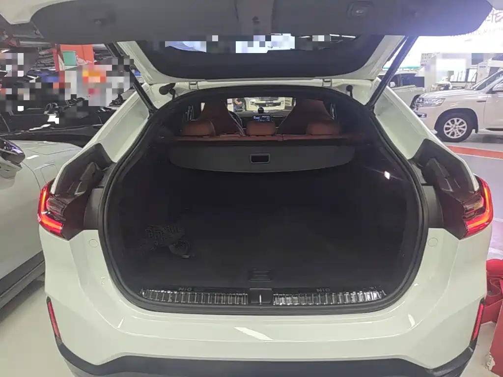 NIO EC6 — миниатюра 19