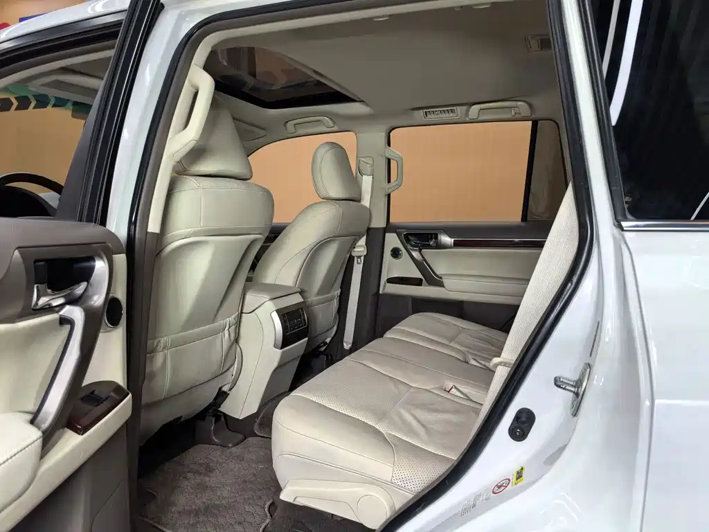 Lexus GX — миниатюра 17
