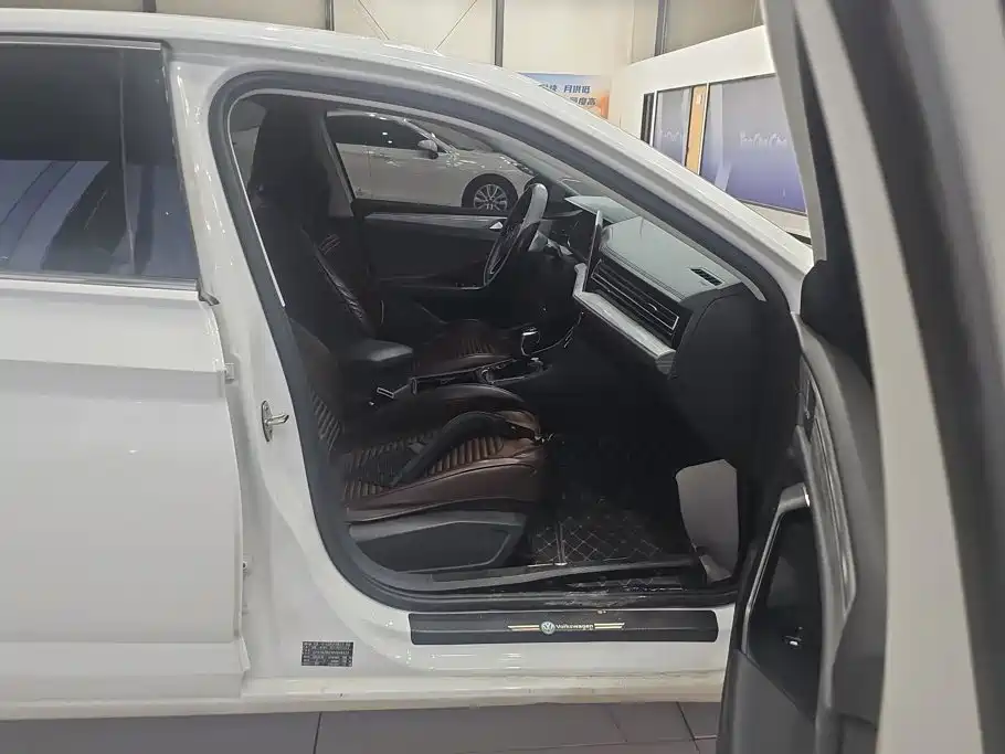 Volkswagen Sagitar — миниатюра 8
