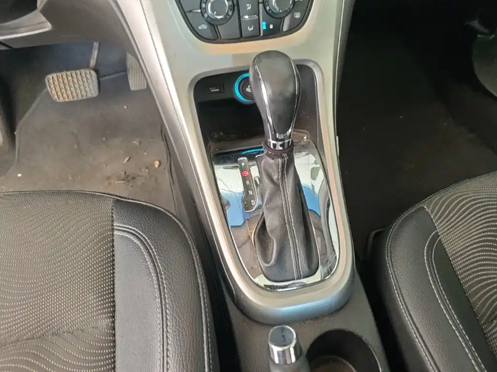 Buick Excelle — миниатюра 14