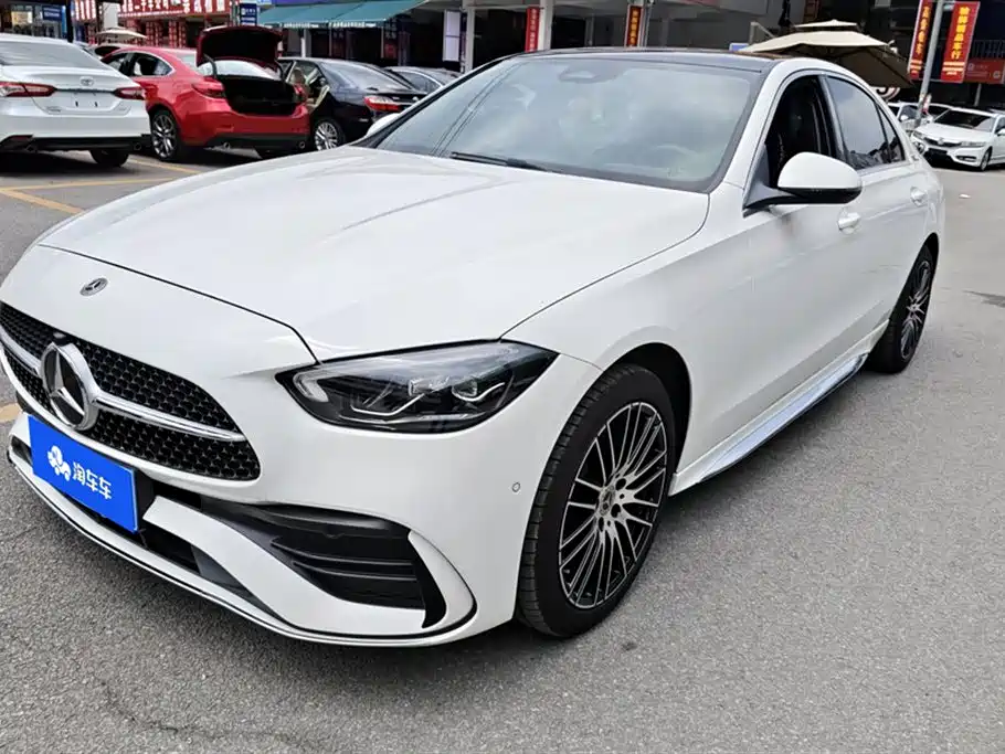 Mercedes-Benz C-Class 2024
