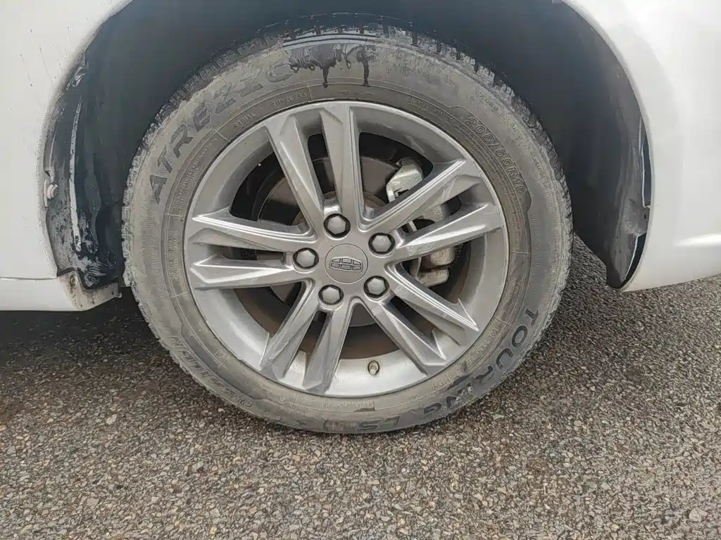 Geely Emgrand — миниатюра 24