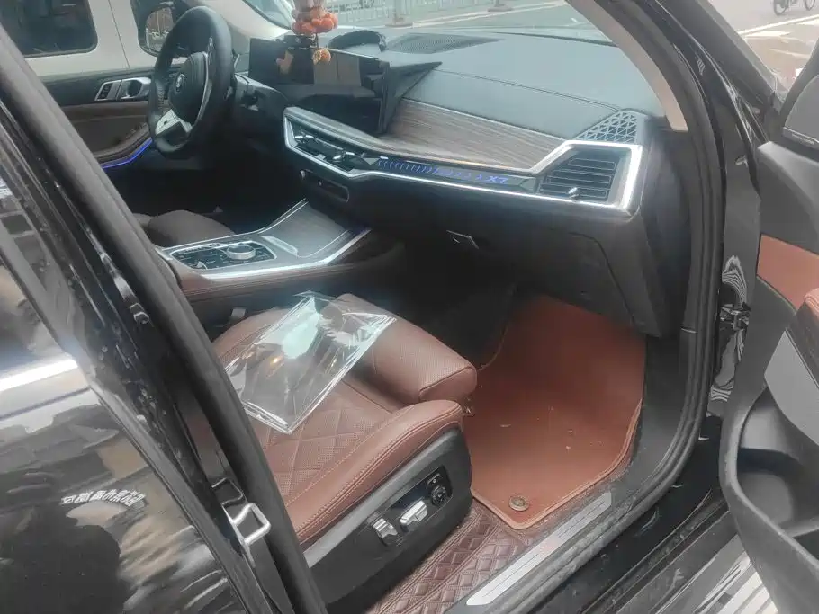 BMW X7 — миниатюра 8
