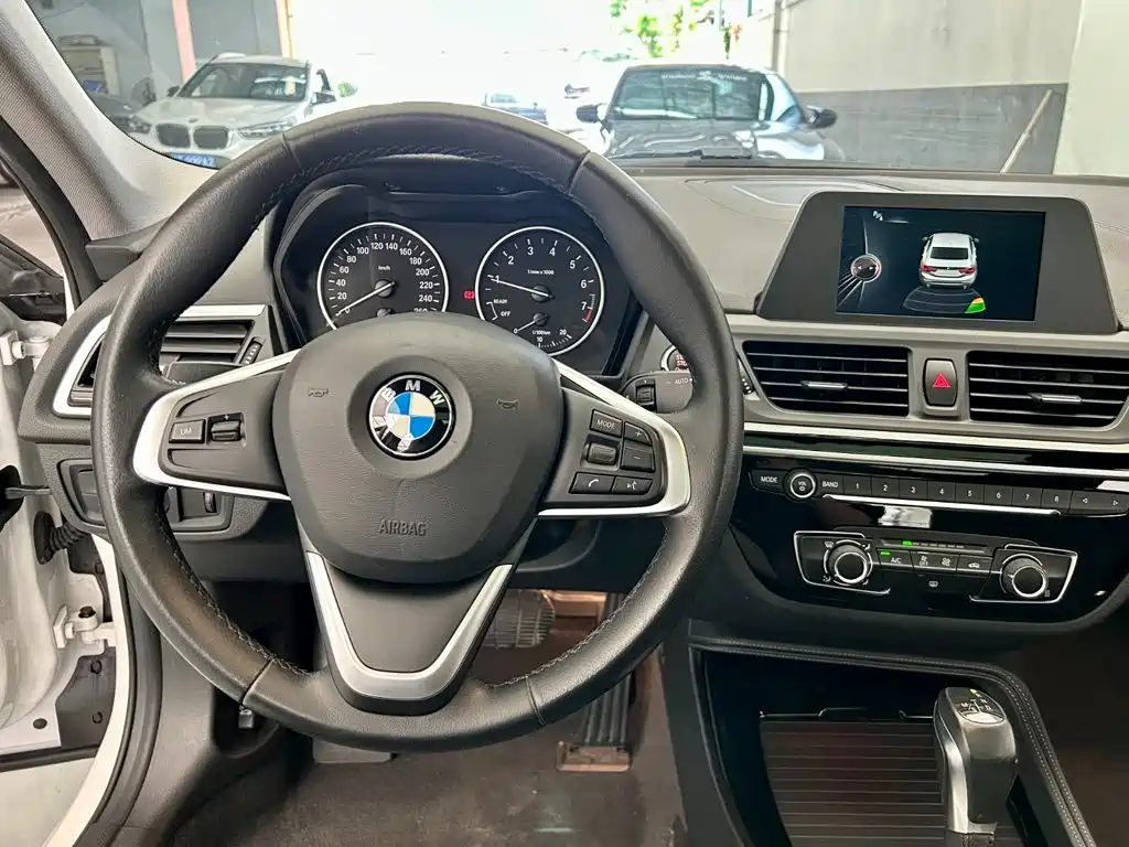 BMW 1 Series — миниатюра 12