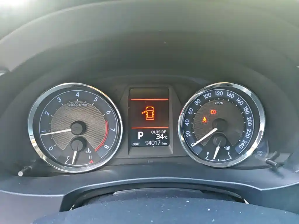 Toyota Corolla — миниатюра 12