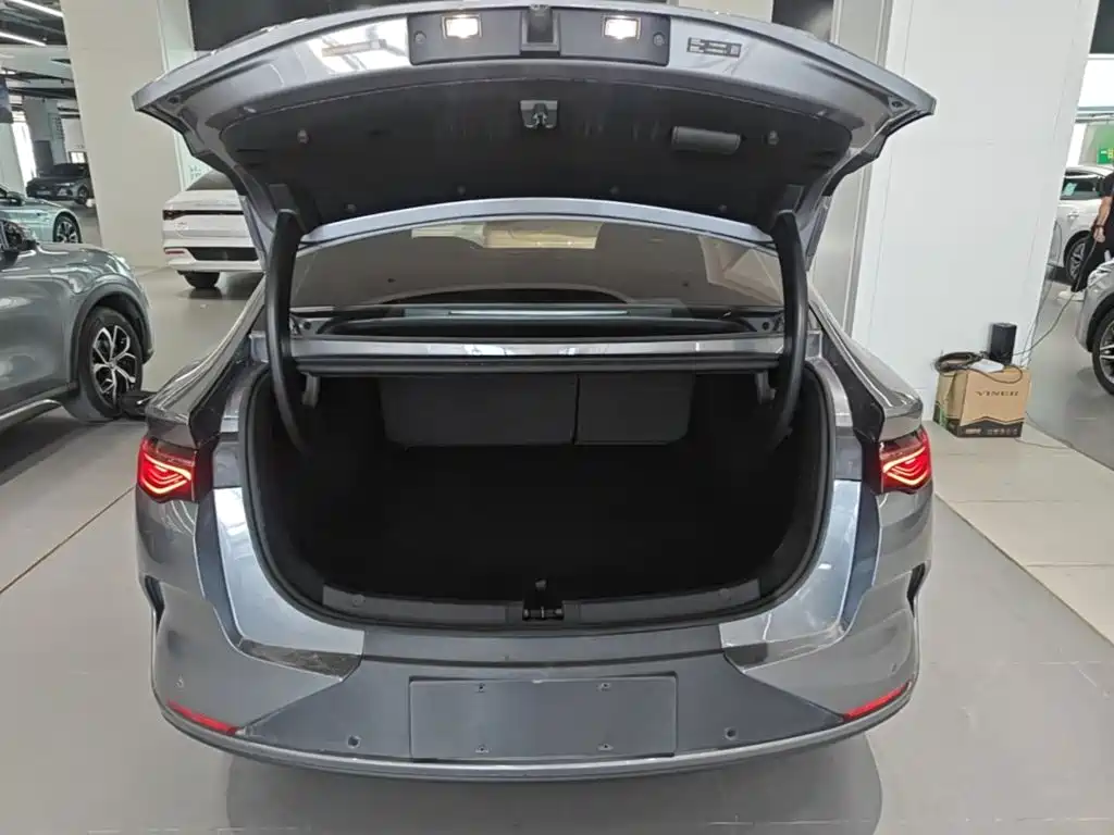 BYD Qin L — миниатюра 19