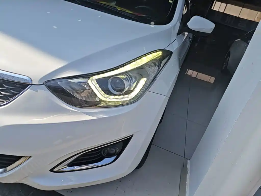 Hyundai Elantra Langdong — миниатюра 24