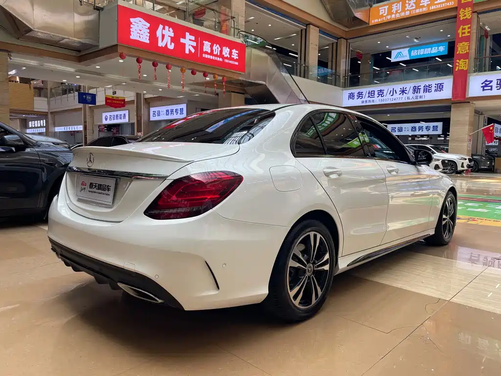 Mercedes-Benz C-Class — миниатюра 7