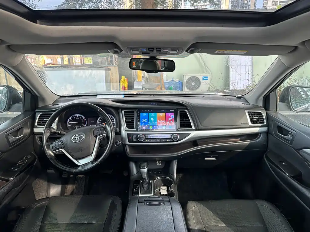 Toyota Highlander — миниатюра 8
