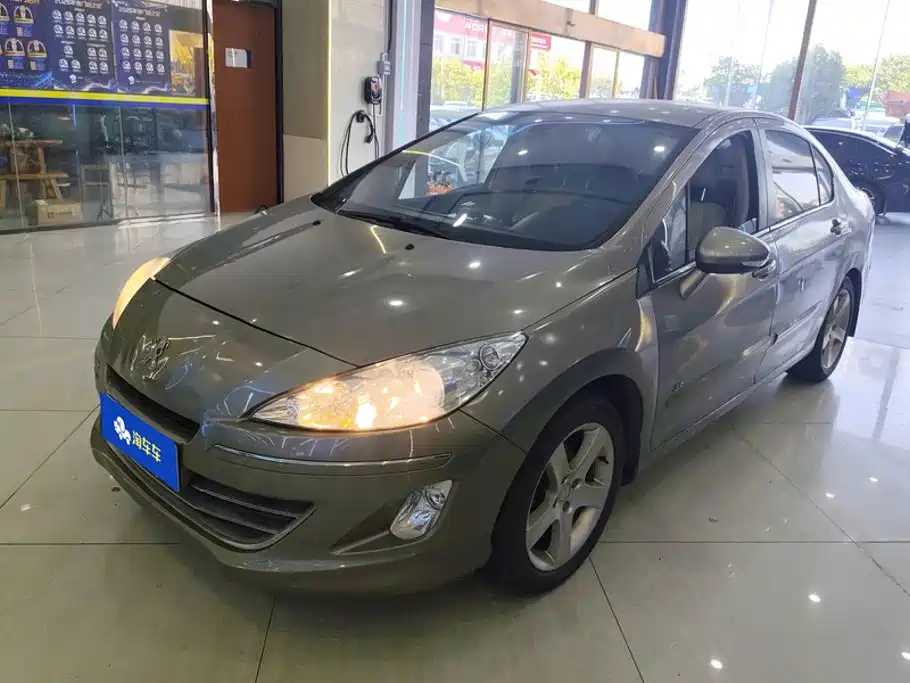 Peugeot 408