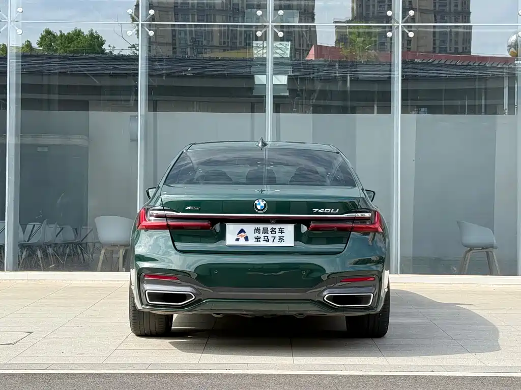 BMW 7 Series — миниатюра 15