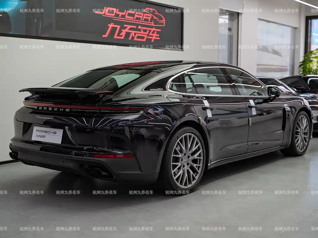 Porsche Panamera — миниатюра 7
