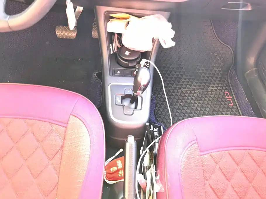 Volkswagen up! — миниатюра 16