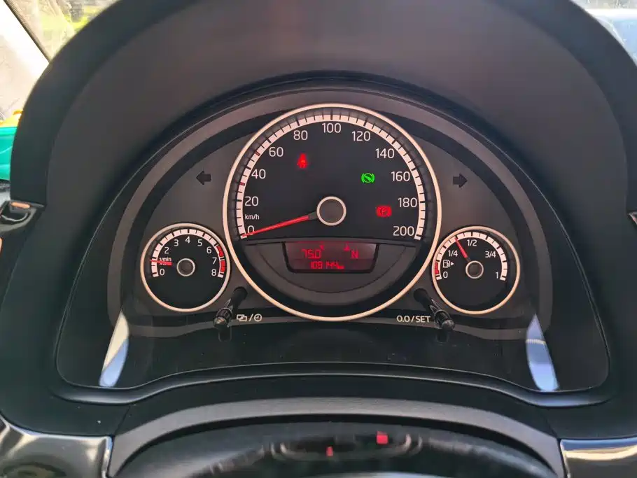 Volkswagen up! — миниатюра 14