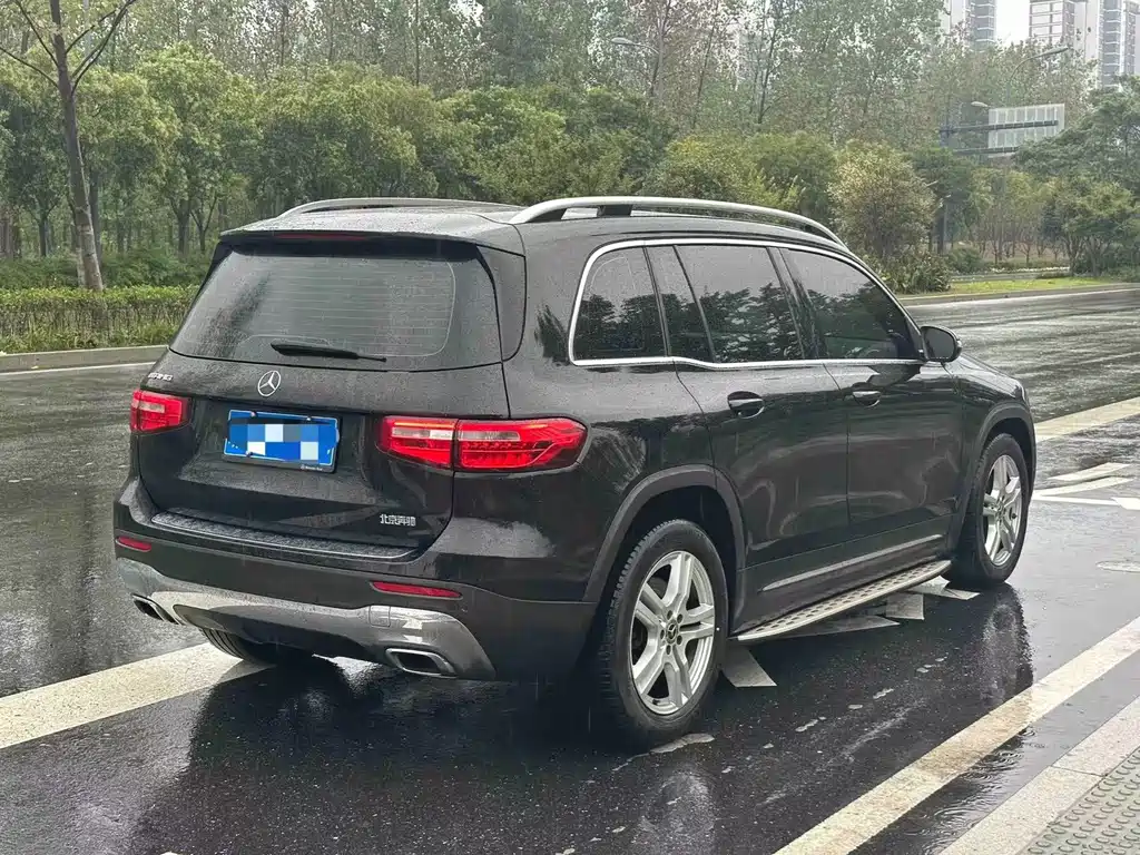 Mercedes-Benz GLB — миниатюра 4