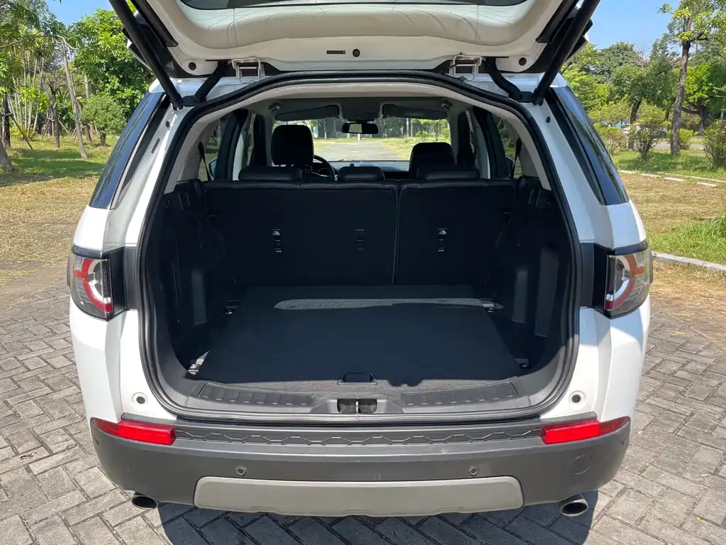 Land Rover Discovery Sport — миниатюра 17
