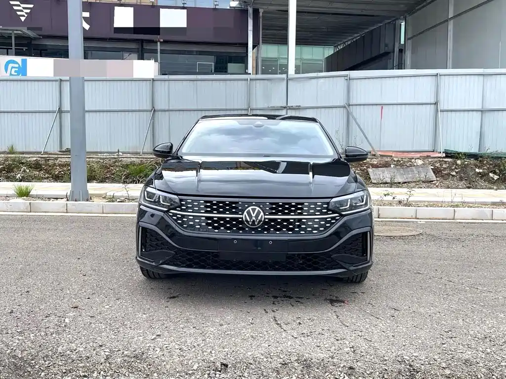 Volkswagen Lavida — миниатюра 2