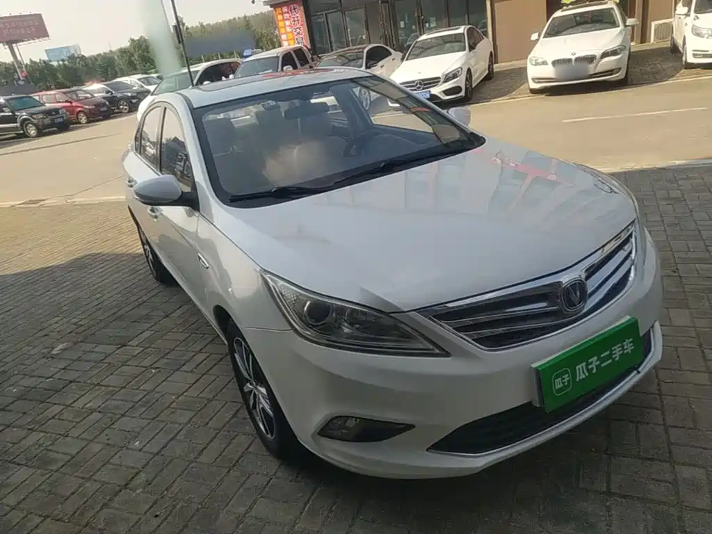 Changan Eado — миниатюра 4