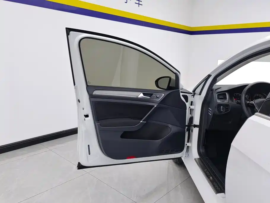 Volkswagen Golf — миниатюра 7