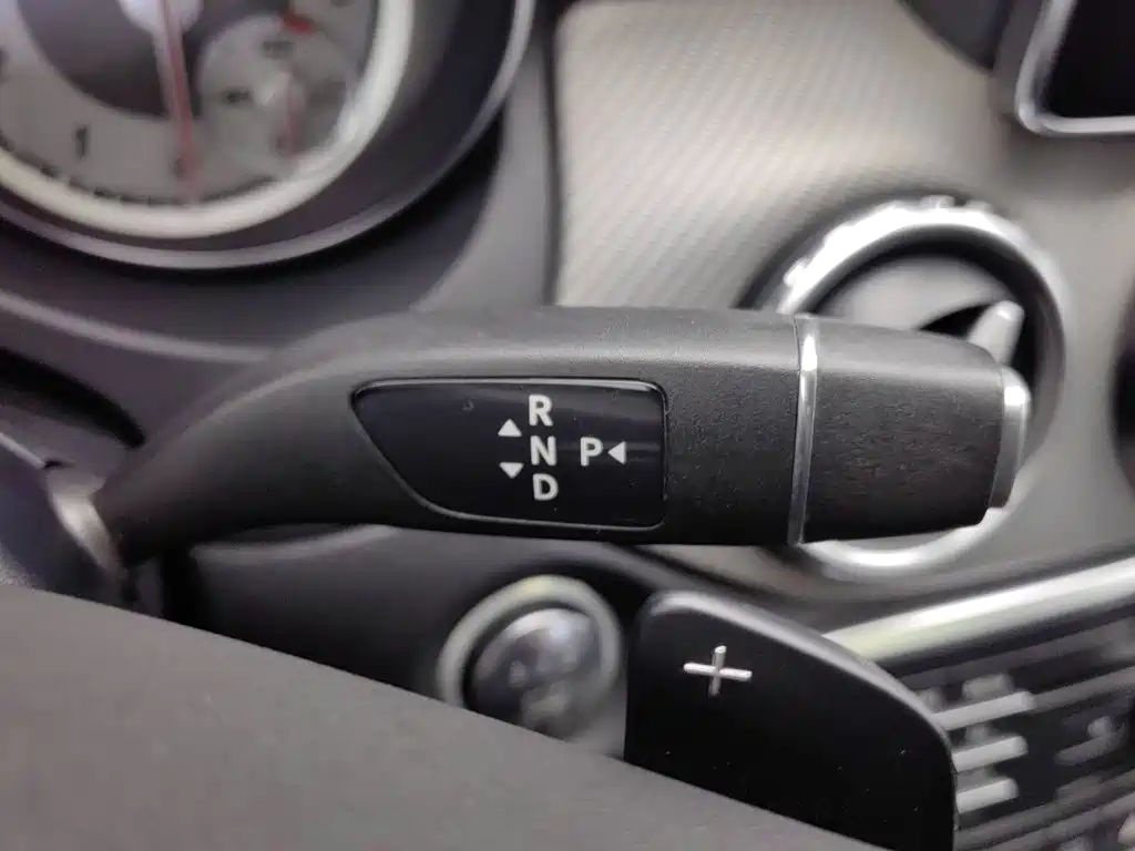 Mercedes-Benz GLA — миниатюра 13