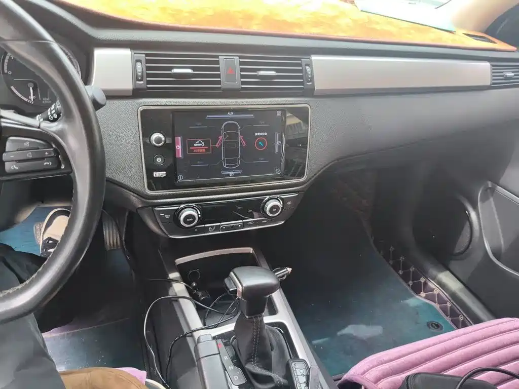 Qoros Qoros 3 — миниатюра 14