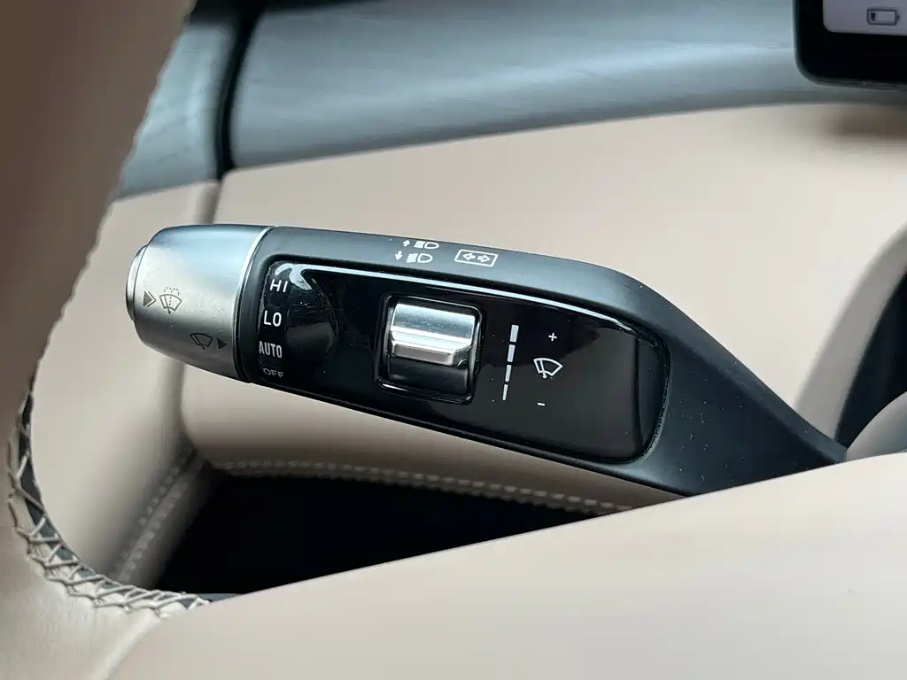XPeng X9 — миниатюра 42