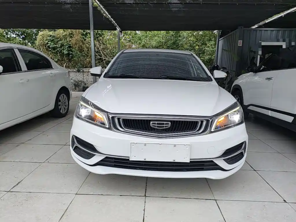 Geely Emgrand — миниатюра 3