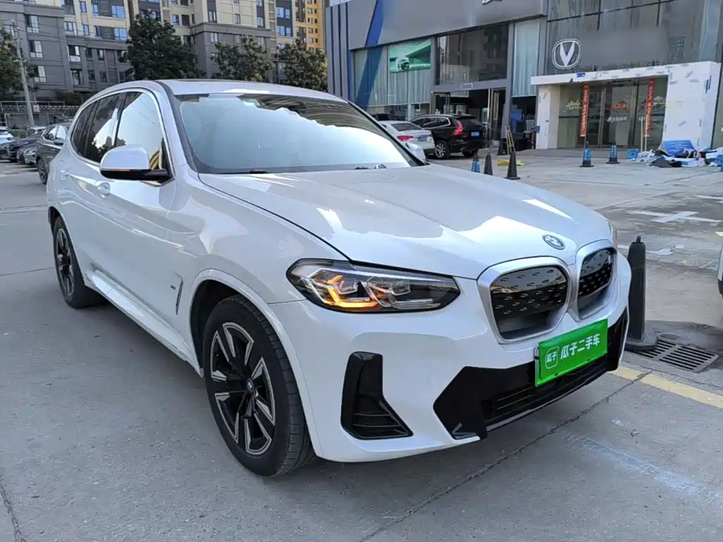 BMW iX3 — миниатюра 4
