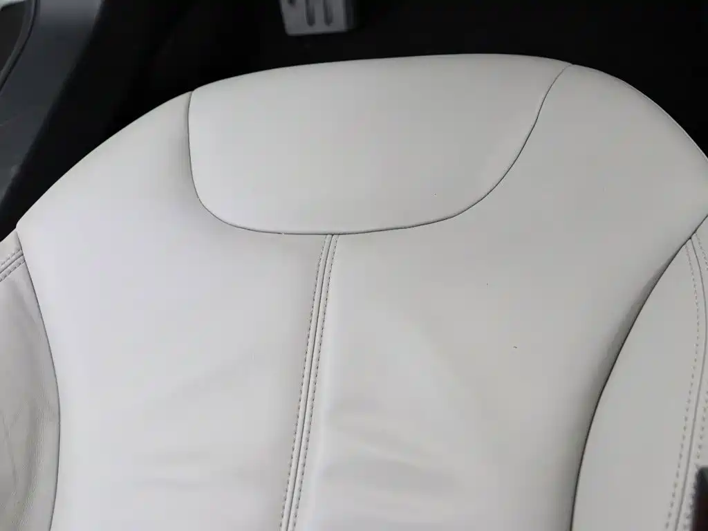 Tesla Model S — миниатюра 15