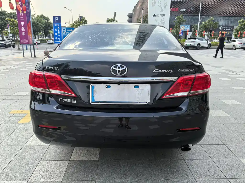 Toyota Camry — миниатюра 4